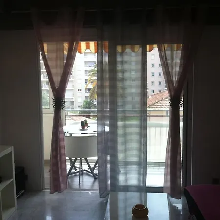 Les Palmiers Apartment